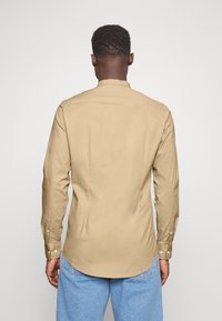 Pier One Camisa - camel