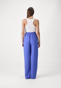 Fabienne Chapot NEALE TROUSERS - Stoffhose - greco blue