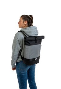 OAK25 COMMUTE M - Rucksack - schwarz