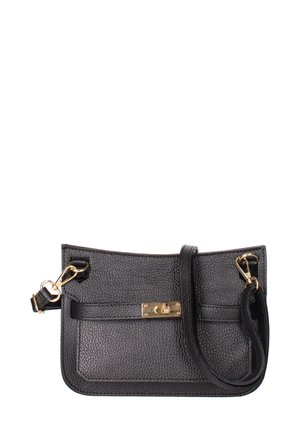 Zwarte leren schoudertas met gouden hardware, textuurafwerking, voorvak en verstelbare schouderband. Compact rechthoekig formaat.