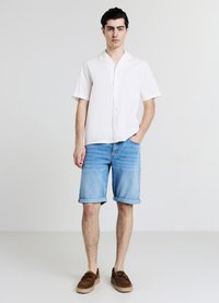 Calliope MEDIO - Shorts di jeans - blu denim medio
