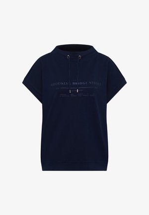 Sweatshirt bleu marine à manches courtes avec un col haut, des accents à cordon de serrage et un design imprimé en sérigraphie sur le devant. Texture de tissu douce.