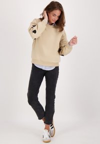 JE M'APPELLE Sweater - beige