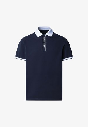 Marineblå polo med korte ærmer, hvid krave og manchetter, med et vertikalt "HACKETT" logo på stolpen, lavet af glat stof.