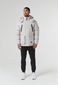 CLOSURE London EXPEDITION JACKET - Vinterjakke - stone