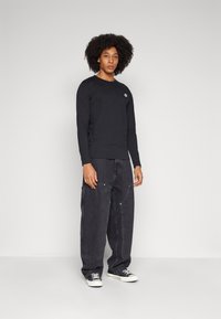 DOUBLE A BY W.W. UNISEX czarny
