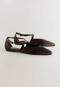 REGULAR FIT - Baleriny z zapięciem