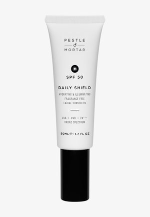 DAILY SHIELD SPF 50 - Zonnebrandcrème - -