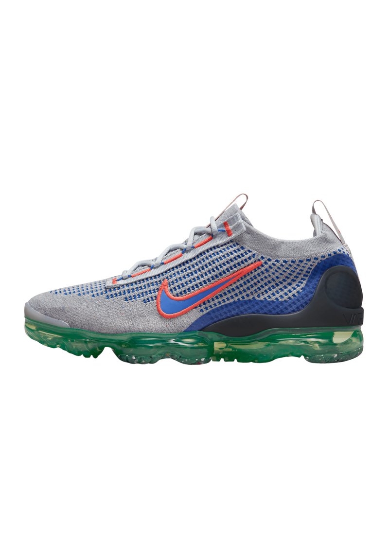 vapormax nike trainers