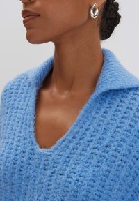 someday. TUMALLY - Maglione - azure blue