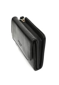 Portafoglio in pelle nera con chiusura a zip, caratterizzato da una superficie liscia e un design compatto e piegato. Include un dettaglio di branding sottile.