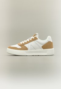 Неизбран, brigth white/light brown