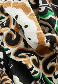 Next V-NECK BUBBLE HEM - REGULAR FIT - T-Shirt print - black palm print