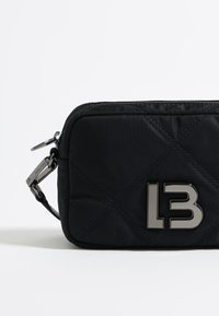 Bimba Y Lola SOLAPA MINI - Taška cez plece - black