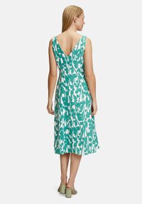 Vera Mont MIT PRINT - Denné šaty - cream green