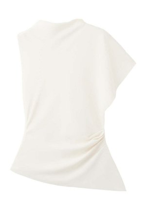 Asymmetrische witte mouwloze top met gedrapeerd zijdetail en een hoge halslijn, gemaakt van glad, lichtgewicht stof.