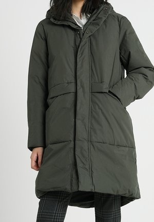 Abrigo de invierno - olive