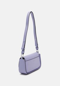 KARL LAGERFELD SIGNATURE - Sac à main - sweet lavender