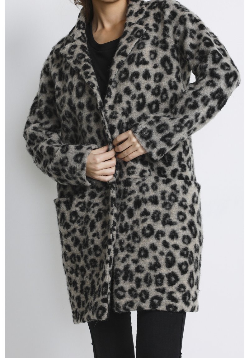 Kaffe Cappotto corto - grey