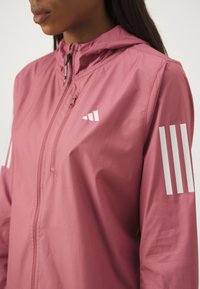 adidas Performance Vjetrovka - preloved crimson