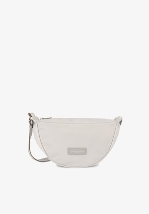 Borsa a tracolla in tessuto grigio a forma di mezzaluna, con chiusura a zip e un accento brandizzato, completata da una tracolla regolabile.