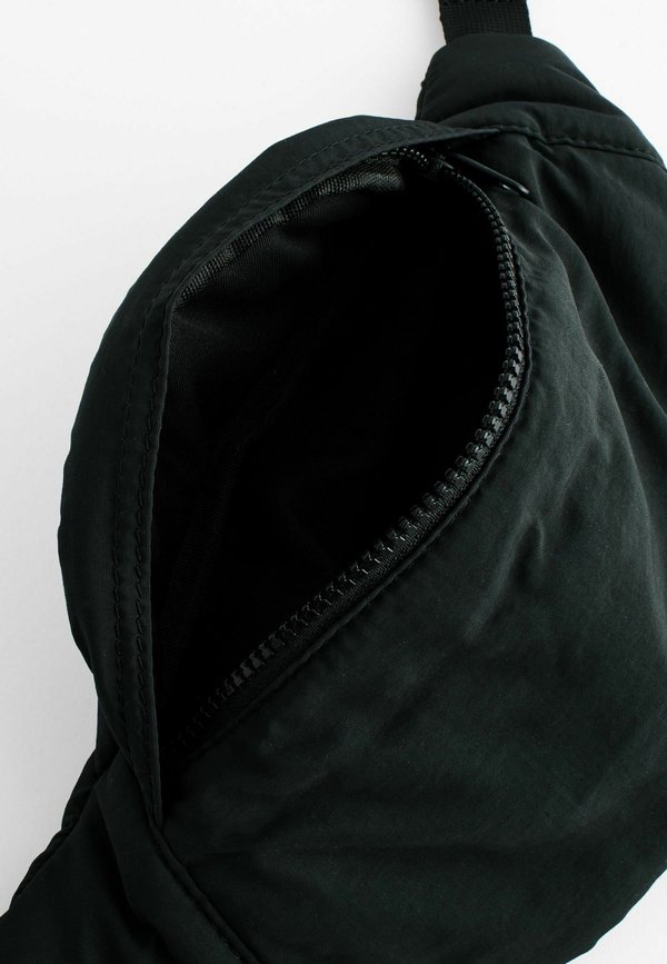 REGULAR FIT – Gürteltasche