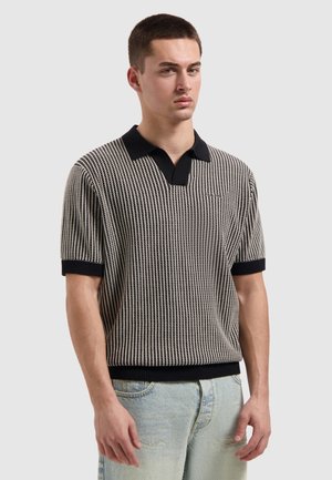 REGULAR FIT - Poloshirt - black
