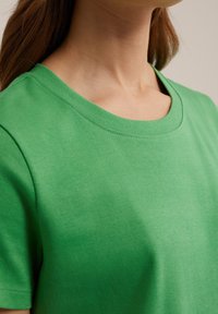 WE Fashion Jednoduché tričko - green