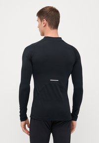 Champion TRAINING KOMPRESSION MOCK NECK LONG SLEEVES - Langarmshirt - black