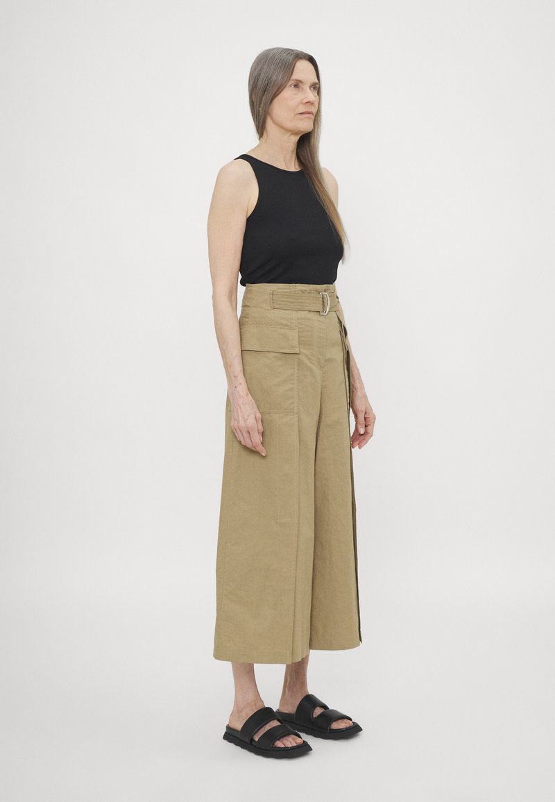 WEEKEND MaxMara PINIDE - Housut - beige