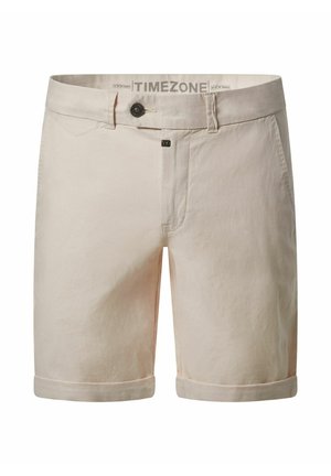 Beige Baumwollshorts mit umgeschlagenen Säumen, vorderem Knopf- und Reißverschluss, Gürtelschlaufen und Seitentaschen.