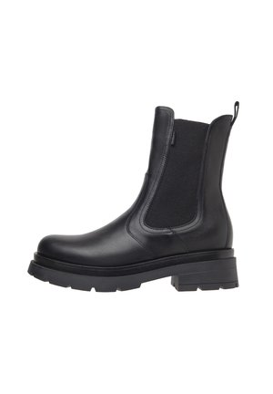Bota de cuero negra de tobillo con paneles laterales elásticos, puntera redondeada y suela texturizada. Cuenta con una lengüeta en la parte trasera para facilitar su uso.