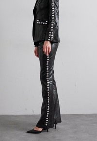 Cinq à Sept STUDDED MILLY JACKET - Blézer - black