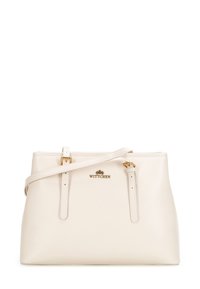 Borsa in pelle crema con accessori dorati, due manici superiori e una tracolla staccabile. Presenta il logo del marchio impresso sul fronte.