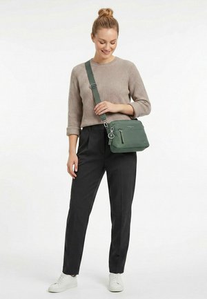 Hedgren, FURO UMHÄNGETASCHE RFID SCHUTZ 25 CM - Schoudertas - duck green