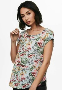 ONLY ONLVIC AOP  - Print T-shirt - blue fog