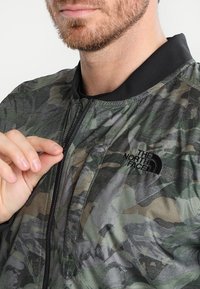 The North Face Hardshelljacke - olive