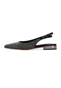 Pantofi slingback negri cu vârf ascuțit, embellisați cu ținte metalice, având un toc mic și un material texturat. Curea ajustabilă.