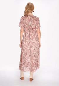 usha Nappali ruha - light rose multicolor