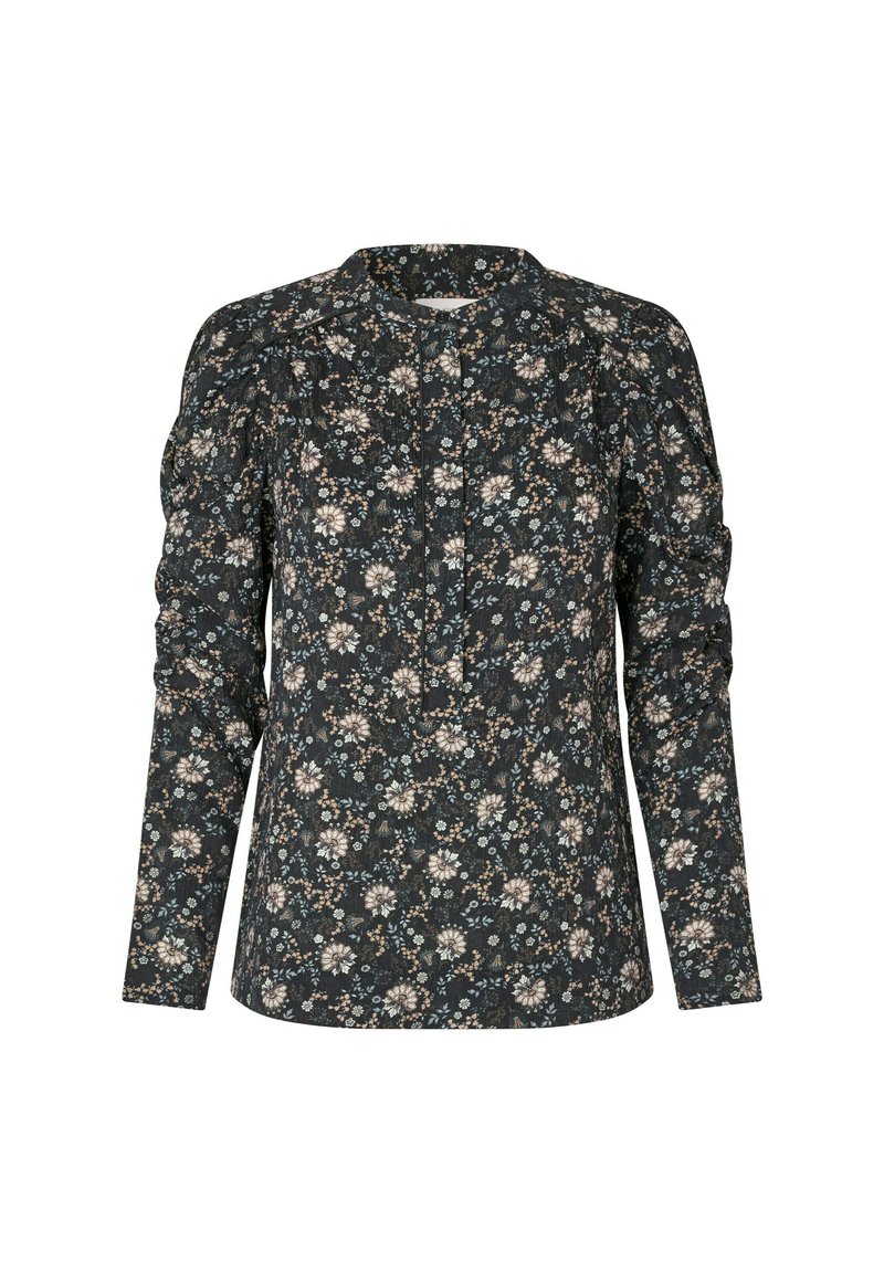 Langslavering blouse in donkere stof met een bloemenpatroon in crème, roze en blauw. Beschikt over een ronde halslijn en geraffineerde schouderdetails.