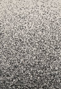 Tissu tricoté noir et blanc avec un motif pixellisé qui devient plus dense vers le bas.