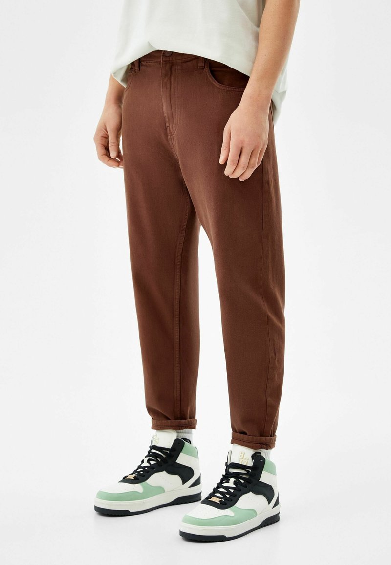 Bershka Jeans relaxed fit - brown