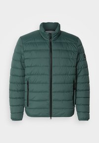 Valitud, nottingham forest