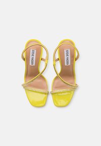 Steve Madden Sandály na vysokém podpatku - green