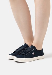 GANT PILLOX - Sneaker low - marine