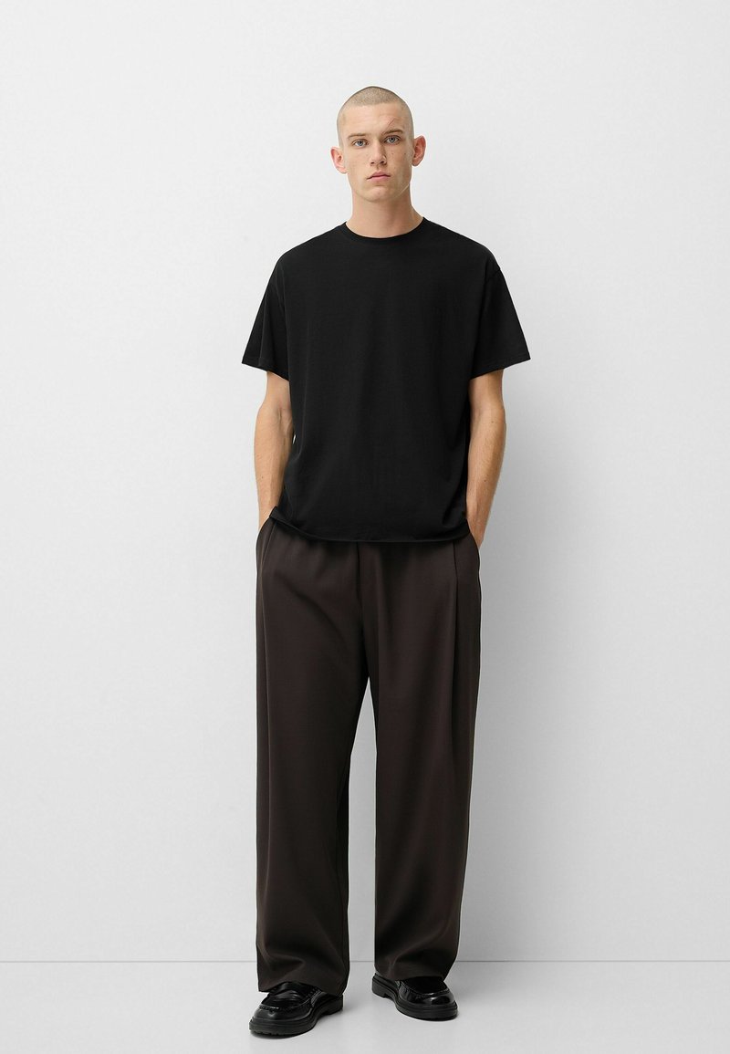 Bershka Trainingsbroek donkerbruin