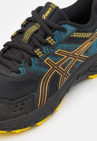 ASICS PRE VENTURE 9 UNISEX - Løpesko for mark - black/sandstorm
