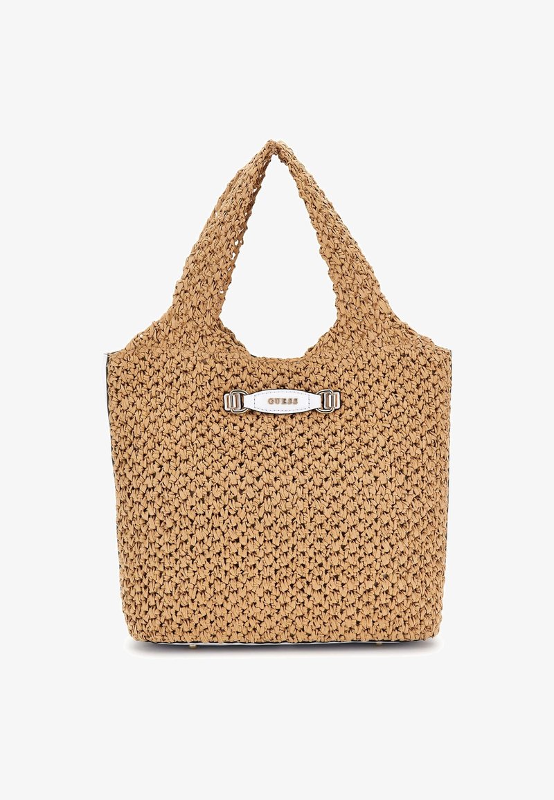 Kudottu olkipussukka vaaleanruskeana, jossa on teksturoitu pinta. Varustettu kahdella lyhyellä kahvalla ja hopeisella napin suljennalla, jossa on brändityyli.