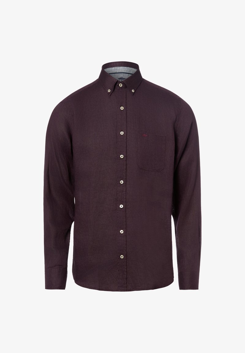 Camicia a maniche lunghe di colore viola scuro con bottoni, collo abbottonato e taschino sul petto a sinistra.