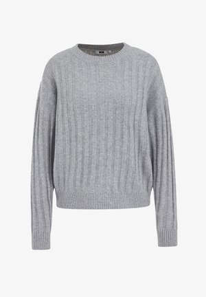 Pull gris tricoté avec côtes verticales, col rond et manches longues ; présente une coupe décontractée et un ourlet côtelé.